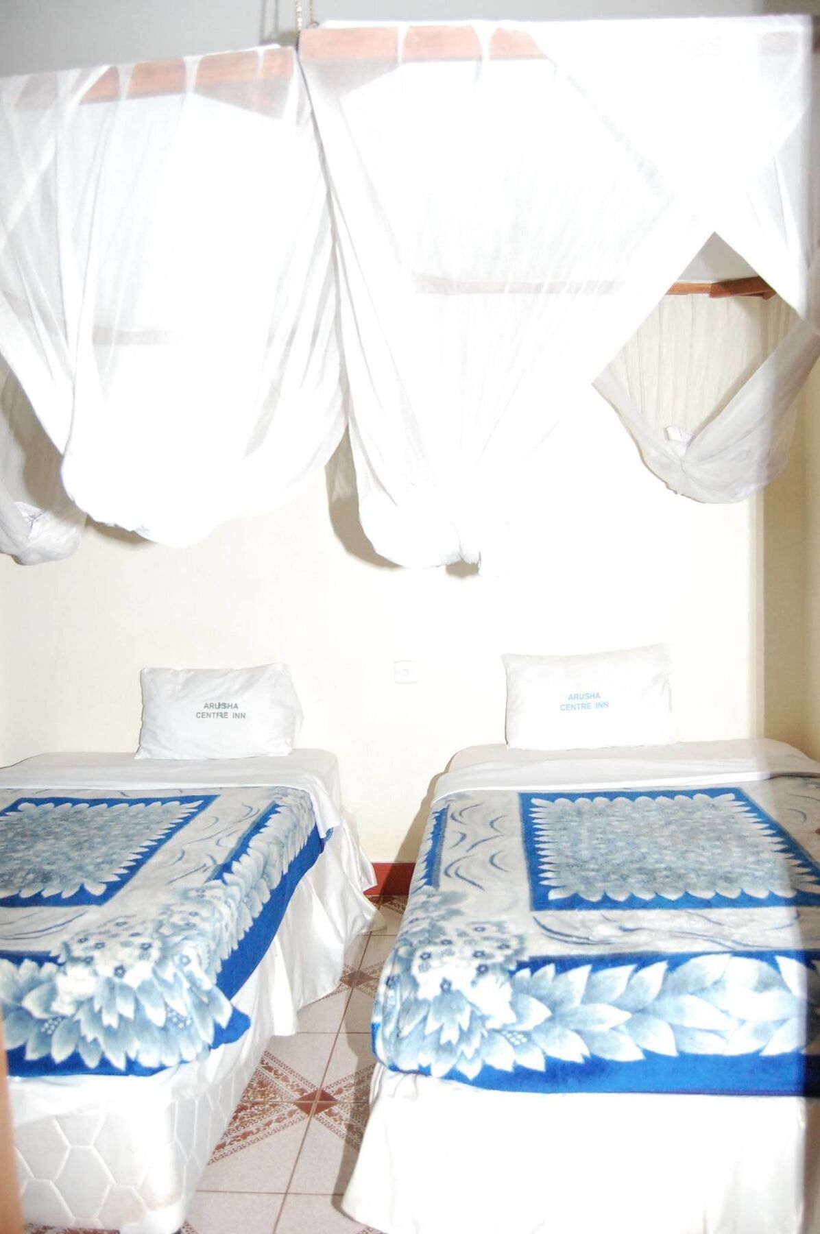 Center Inn أروشا المظهر الخارجي الصورة