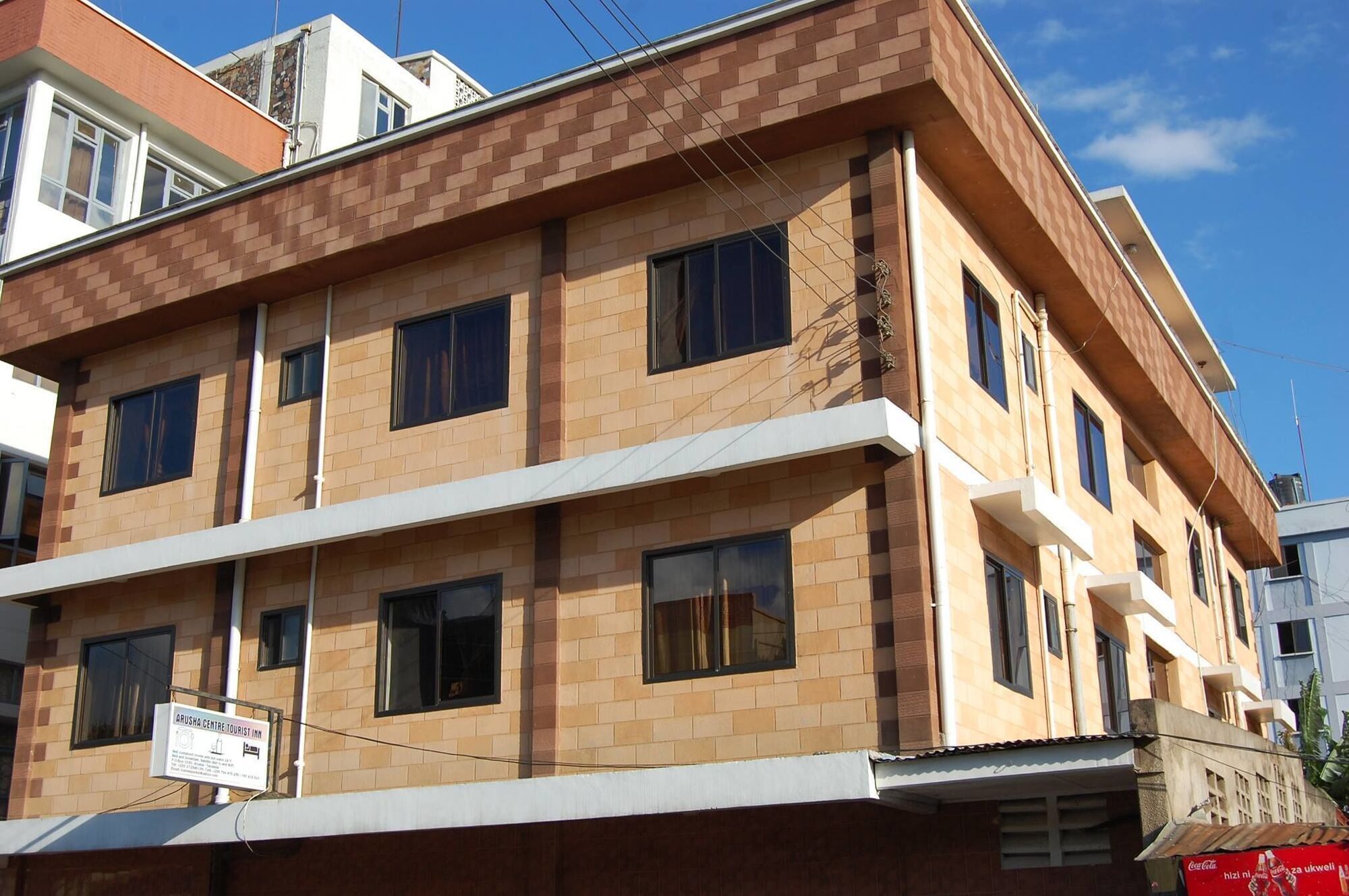Center Inn أروشا المظهر الخارجي الصورة